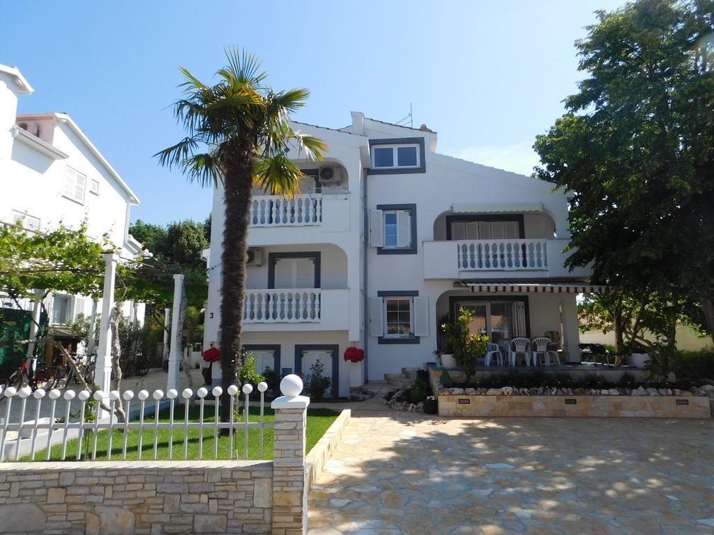 PUY Apartments Lucija מראה חיצוני תמונה